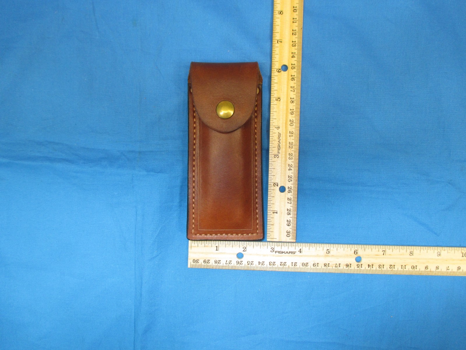 Buckmark Single Mag Pouch. Wet Formed 8/9 OZ. Veg. Tanned Leather