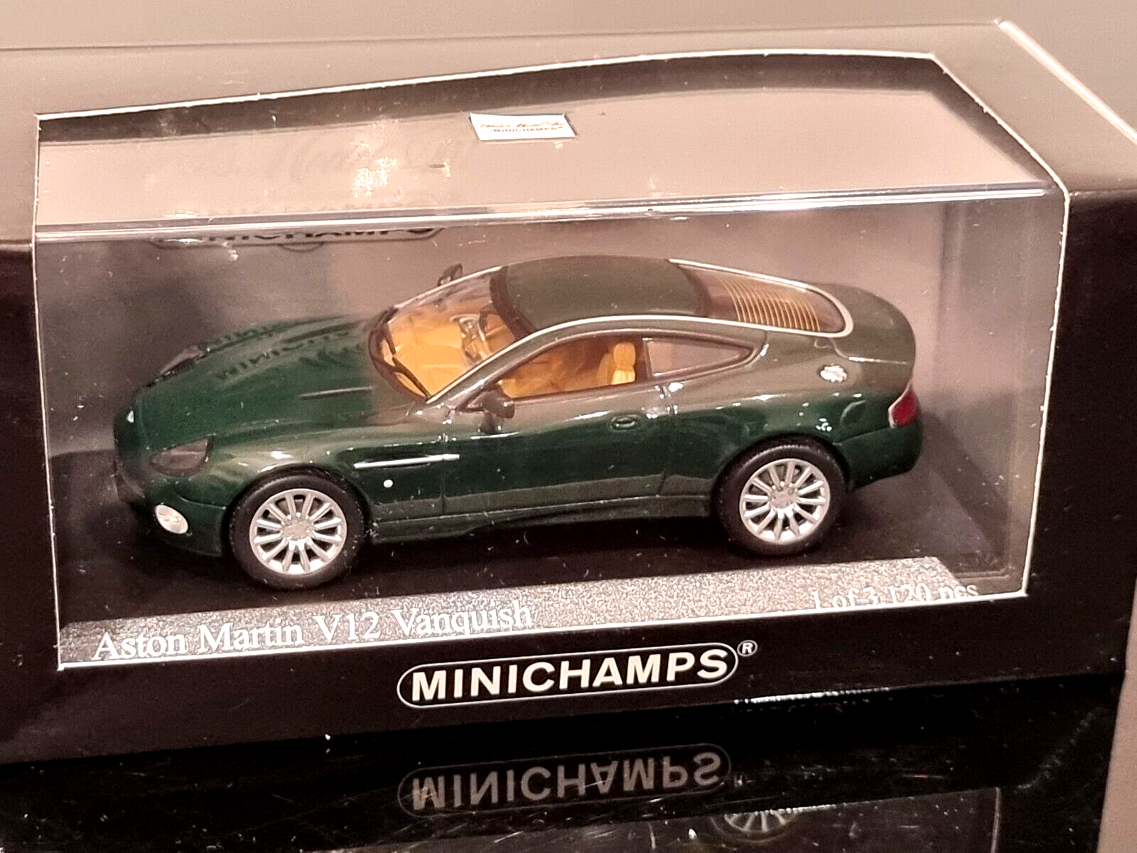 新素材新作 2005 Minichamps Aston 1 Green Rare Diecast Vintage V8 Martin 乗用車