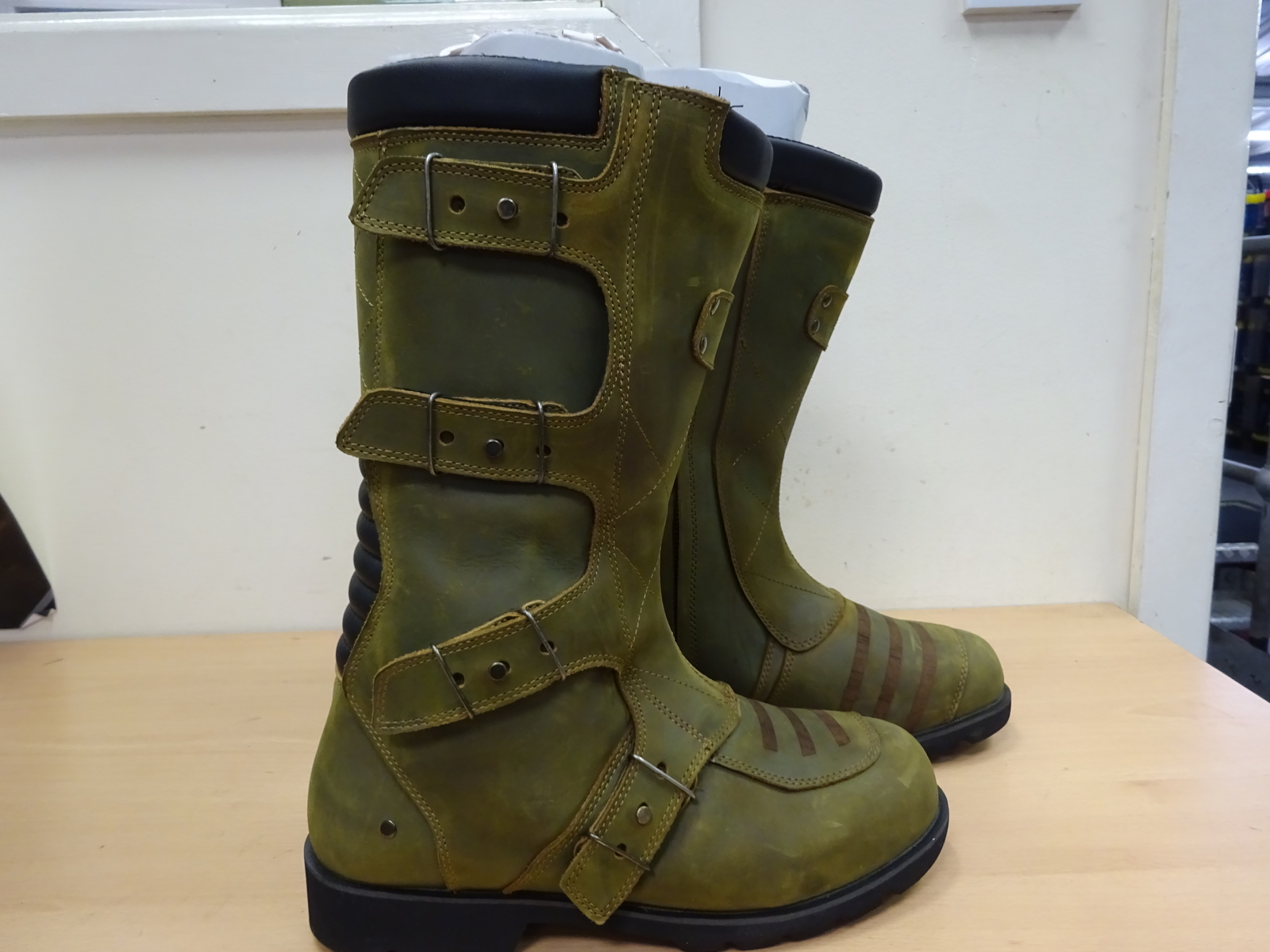 motorcycle boots for sale near me