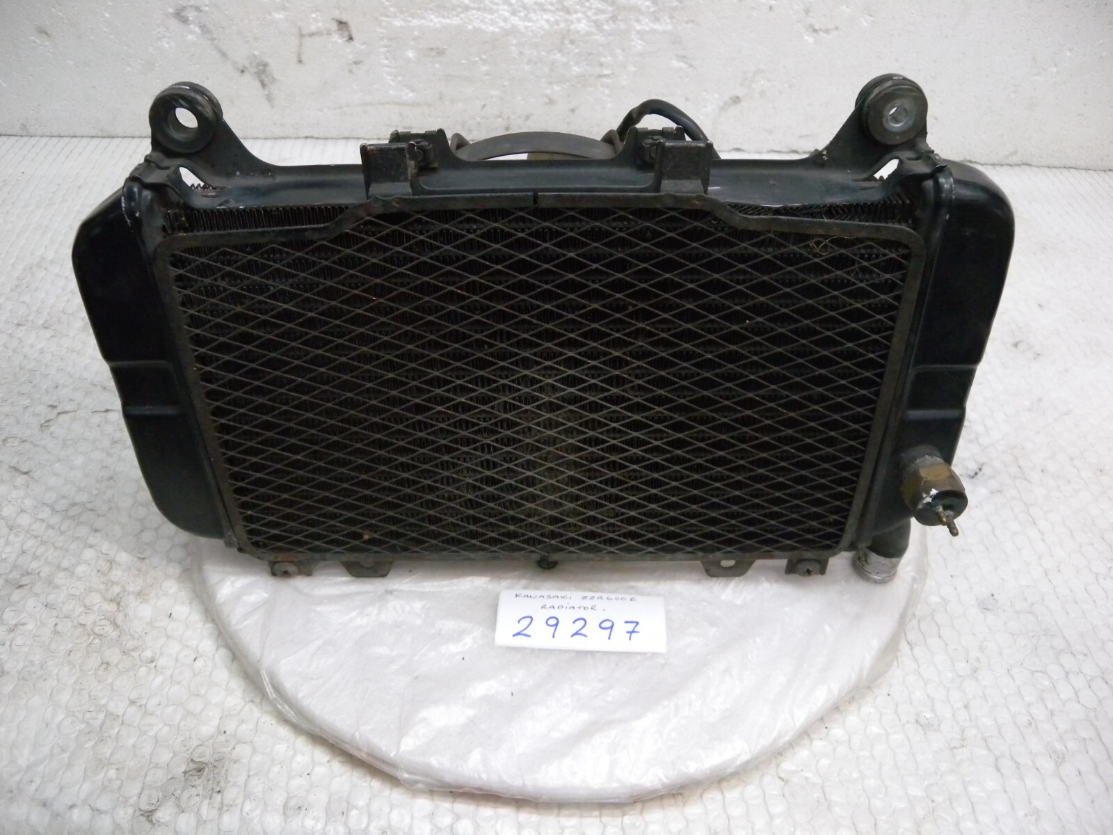 専用⭐︎ KAWASAKI ZZR600E 122000-4390 RADIATOR (29297) | eBay UK