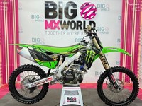 Kawasaki KXF 250 2015 - One Owner - VClean & Low Hr - Full Yoshi - Boyesen Cover