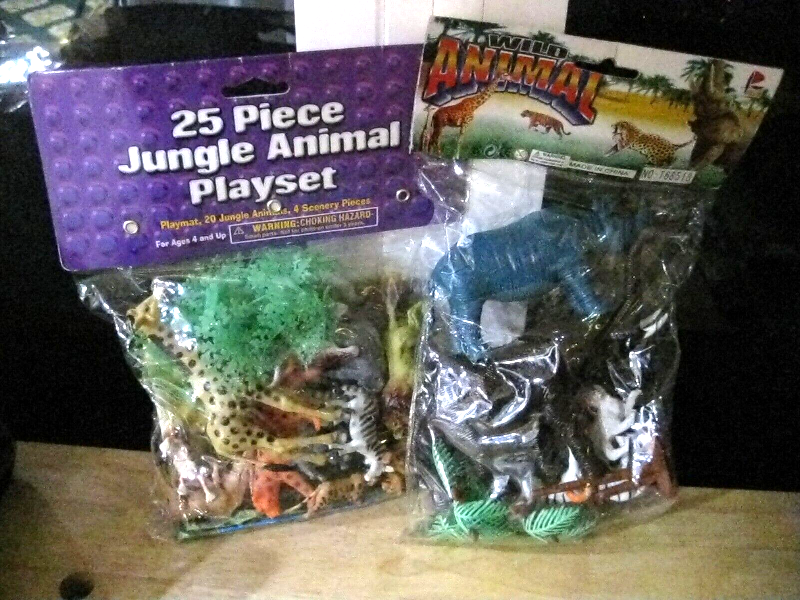 2 item Lot - 25 Piece Jungle Animal Playset and Wild Animals New