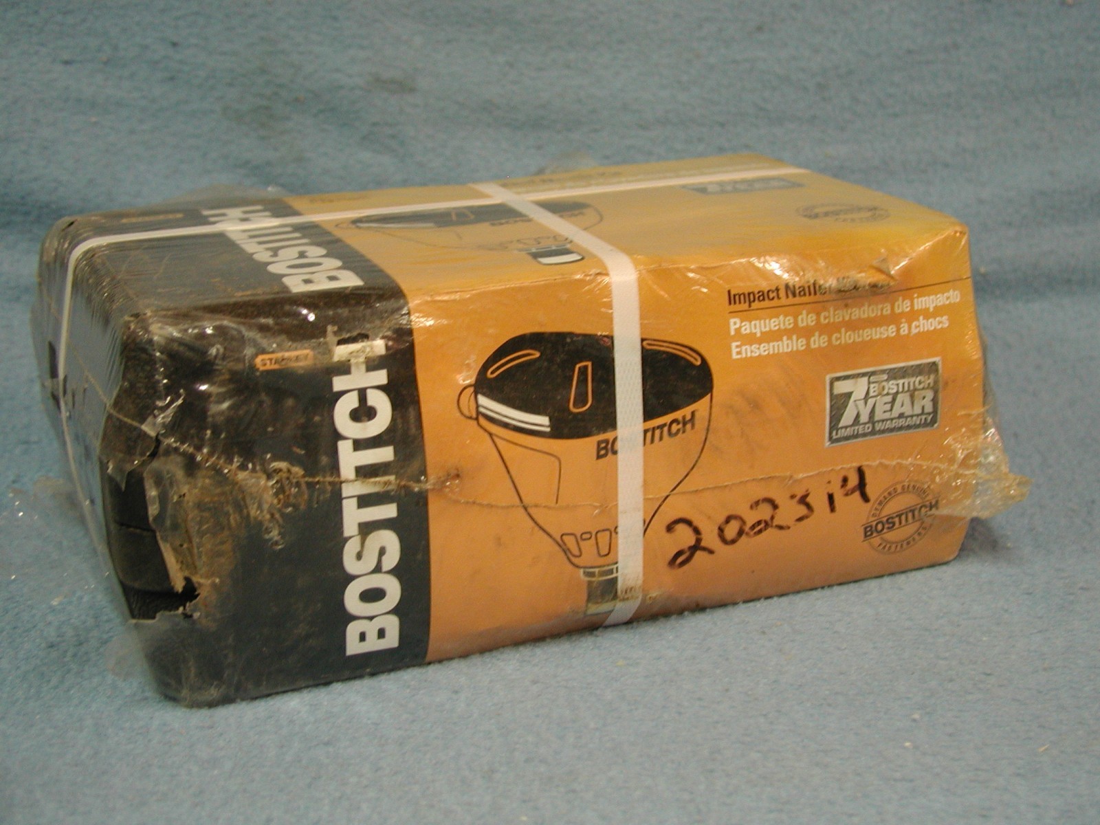 BOSTITCH PN100K Impact Nailer Kit