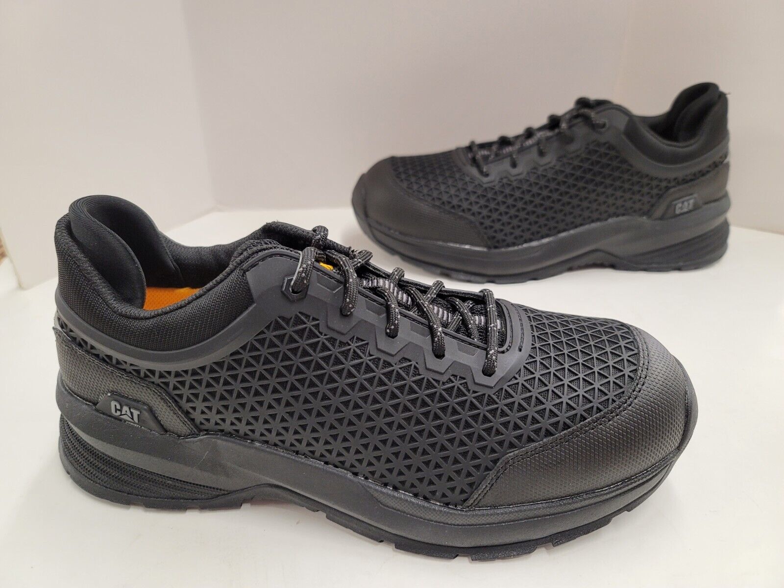 CAT STREAMLINE 2.0 CT Composite Toe Slip & Oil Resistant CAT STREAMLINE 2.0 CT Composite Toe Slip & Oil Resistant