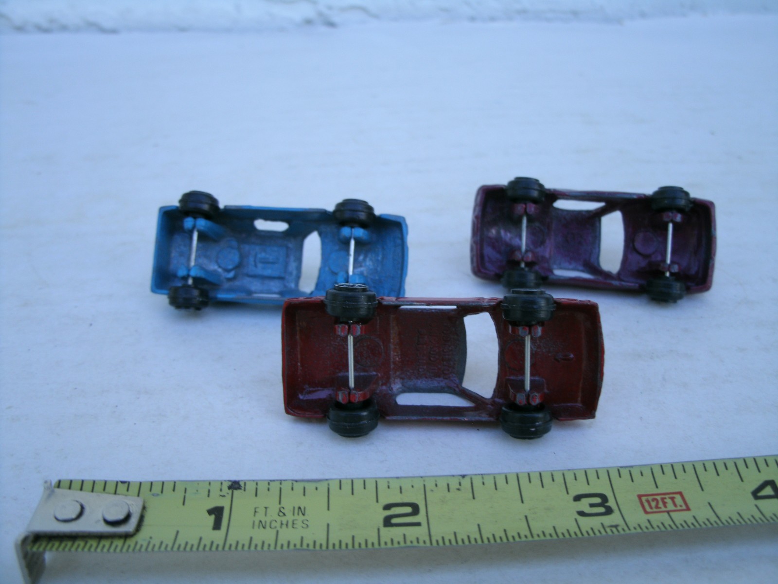 Lot of 3 Vintage HO Scale Tootsietoy Automobiles