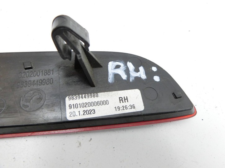 Opel Astra L 21-26 5T Reflektor Rückstrahler für Stoßstange Hinten Rechts Opel Astra L 21-26 27.04.2023 9839449980... Bild 5