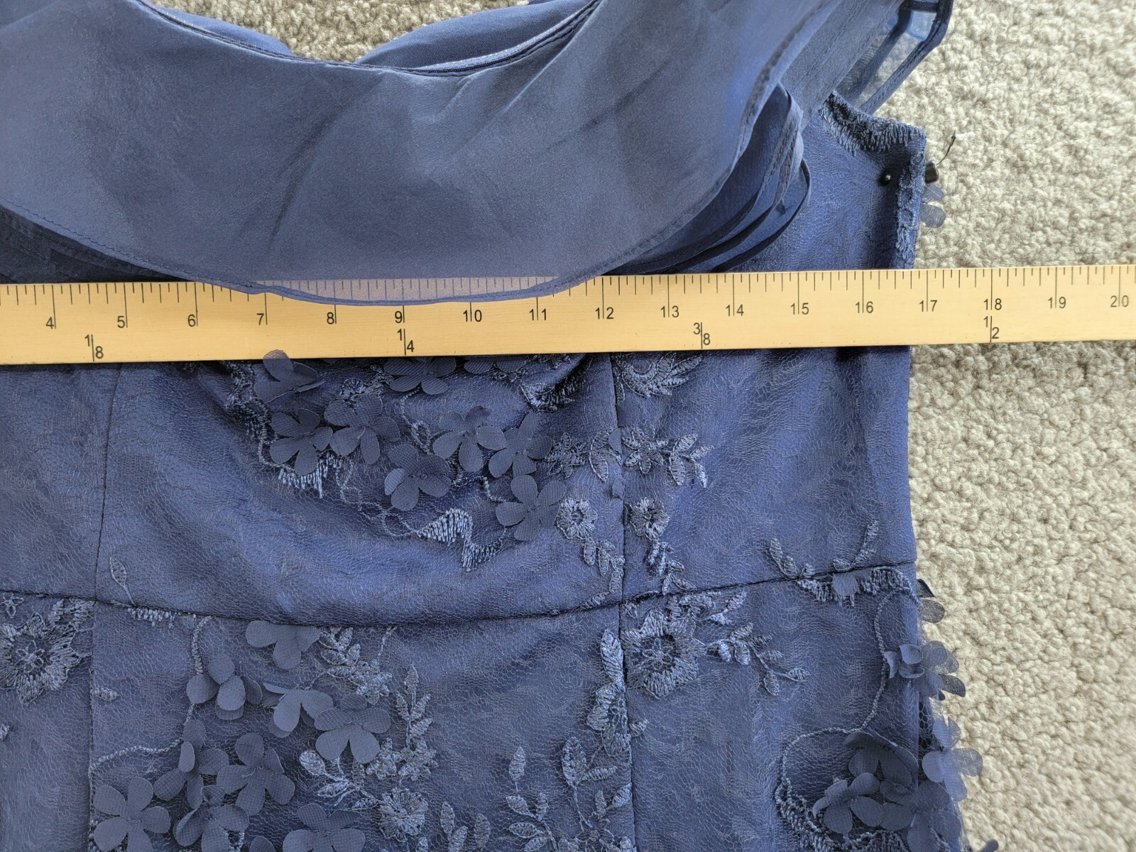 Adrianna Papell Ruffled Embroidered Mermaid Gown Women's 14 Navy 3D Floral Zip - Picture 5 of 17