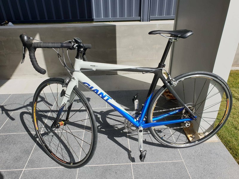 giant aluminium road bike