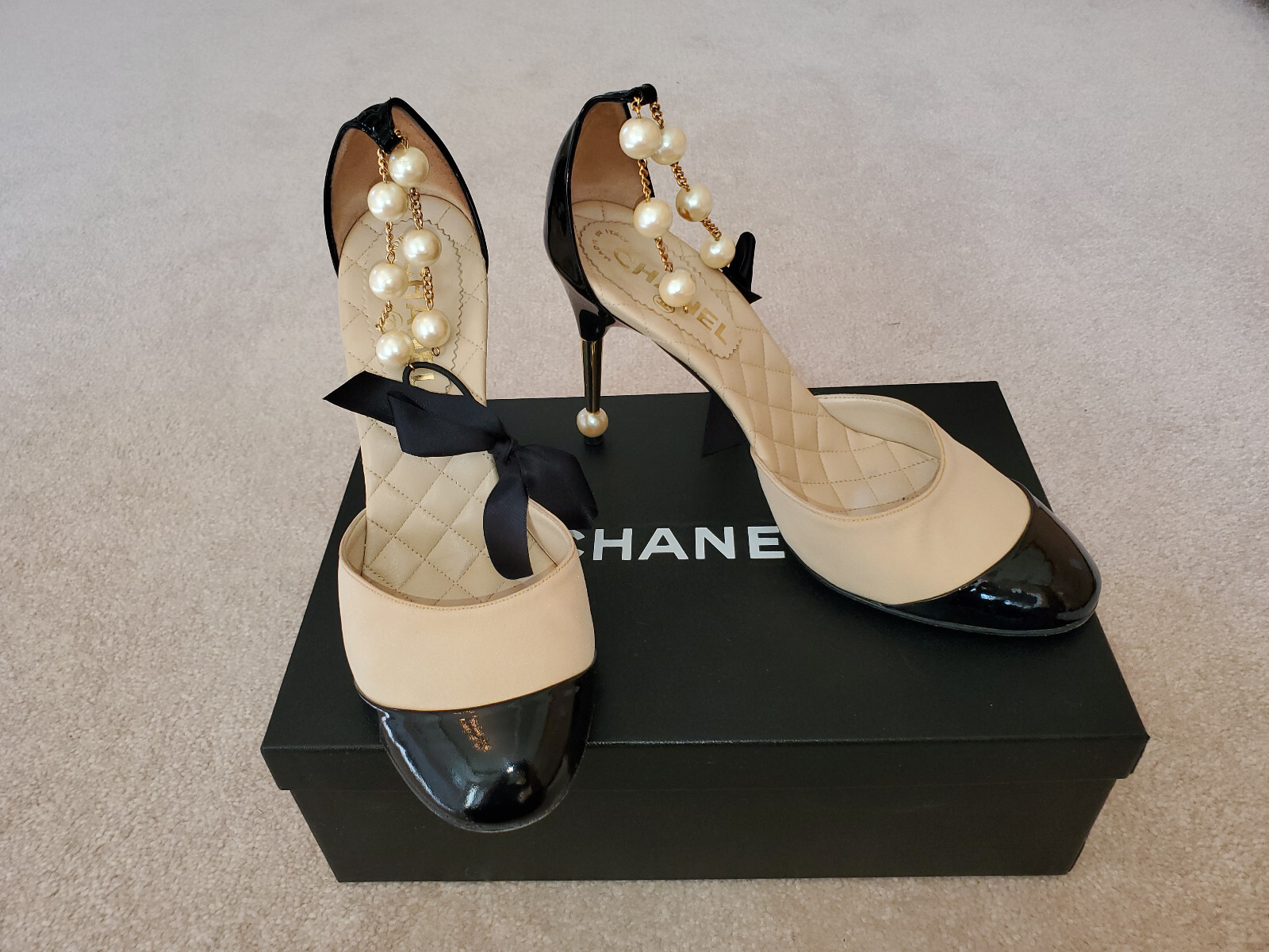 CHANEL パンプス　38 CHANEL パンプス38