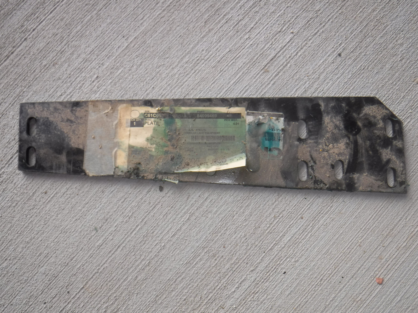 New Holland Plate Part #84099469 Fits Models FX60, FX30, FX50,FX40