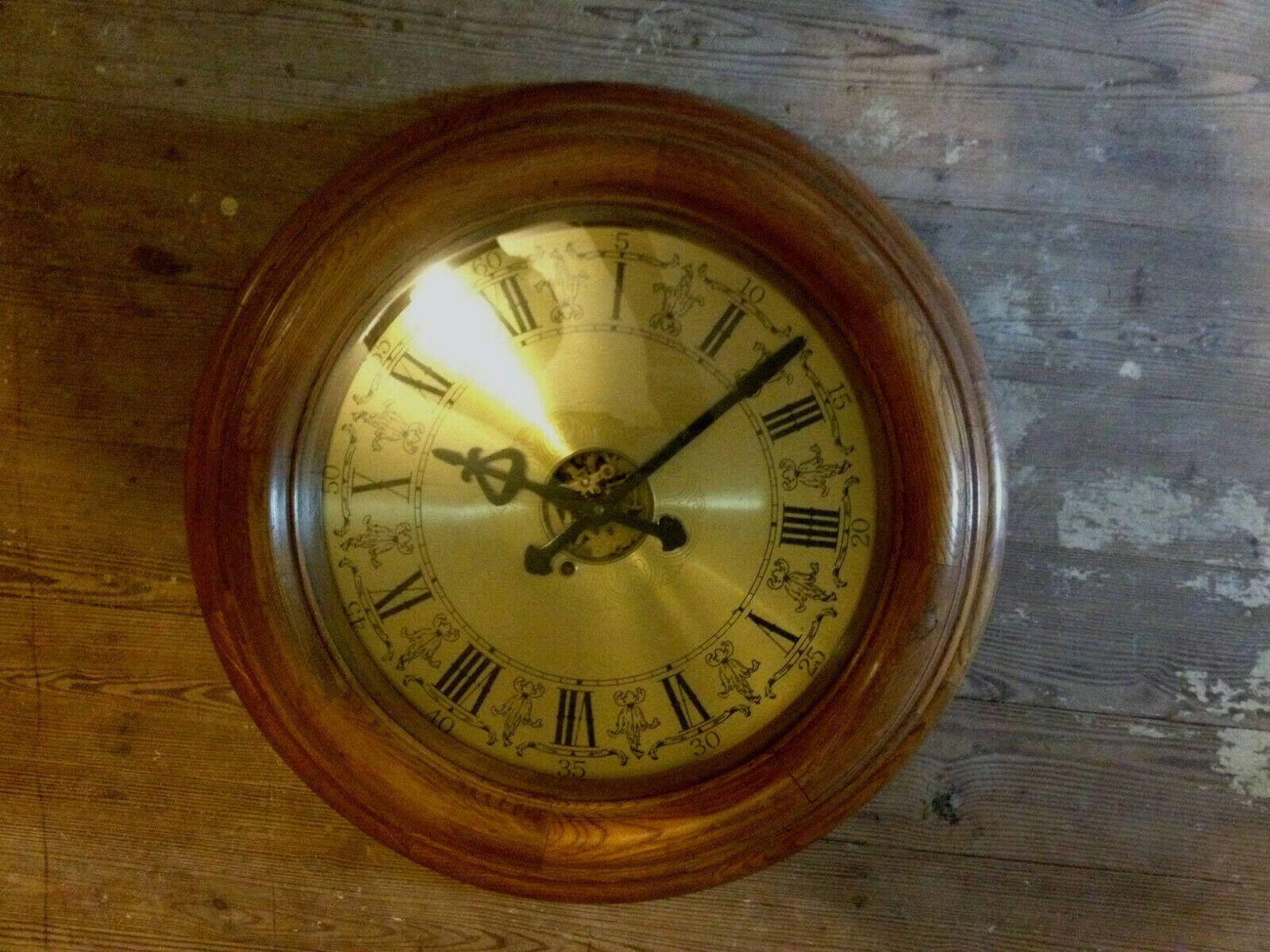 Korean/Japanese Seisekowa Oak Coffee Table Clock