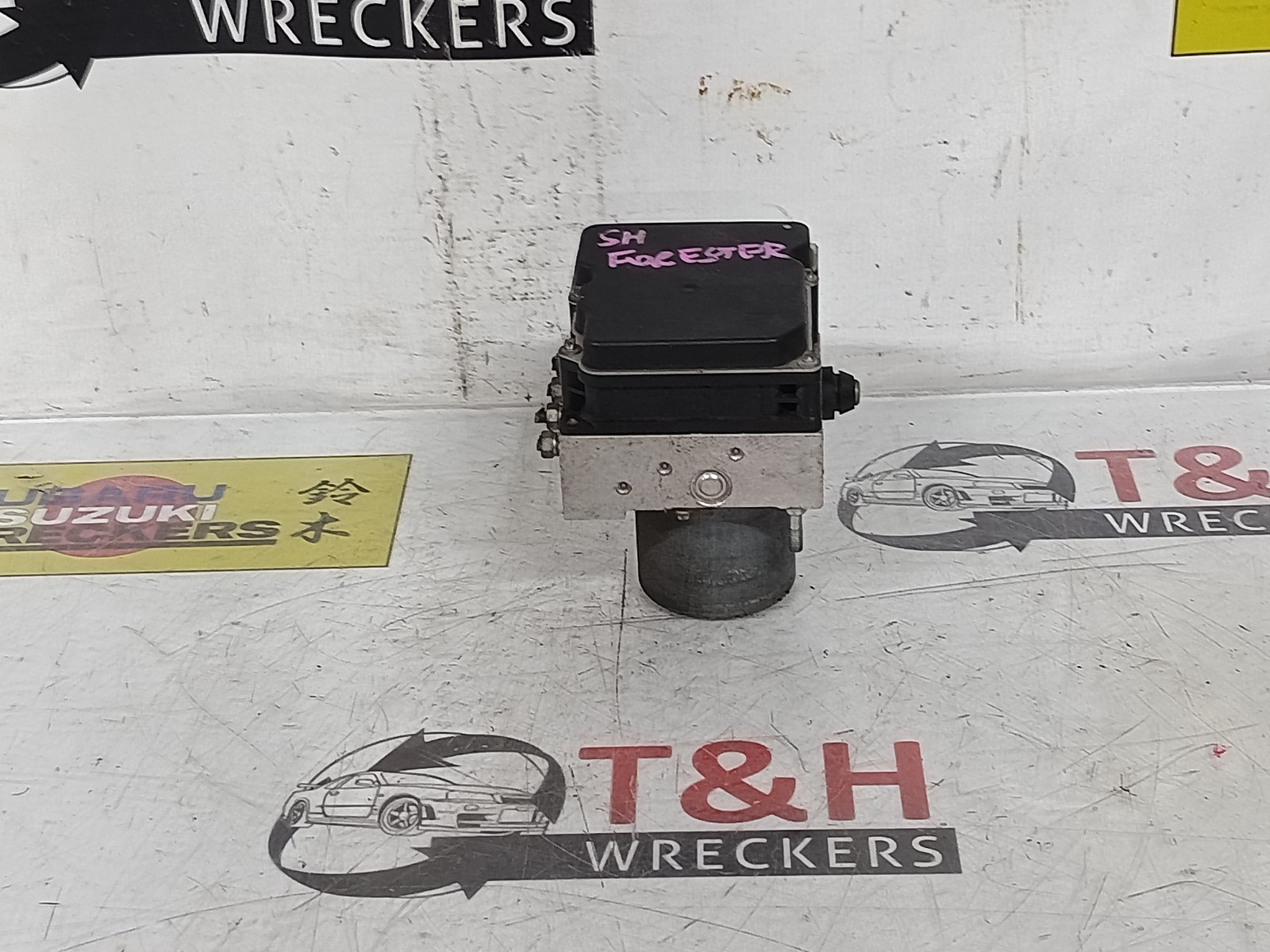 2009 - 2013 Subaru Forester SH 2.5i ABS Pump/Modulator 27536SC011 - thumbnail 3