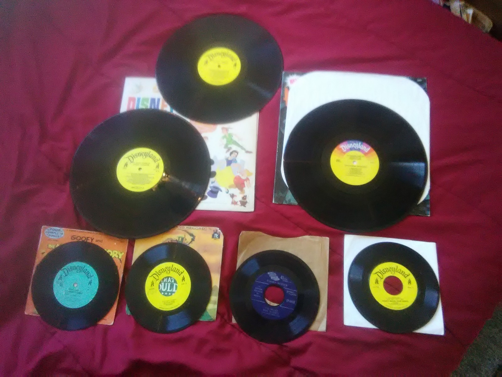 Lot of 6 Disney Records. Micky Mouse Club, Goofy, Disney Favorites, Halloween