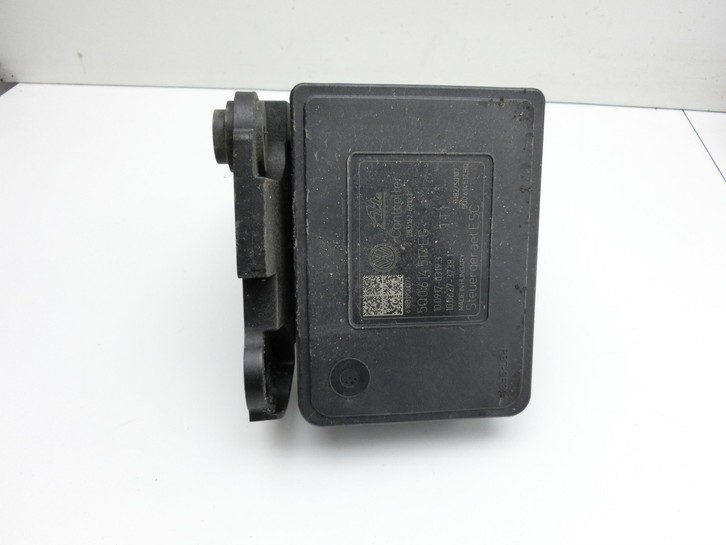 Skoda Octavia III 5E 12-17 ABS Steuergerät Aggregat Hydraulikblock Skoda Octavia III 5E 12-17 04.12.2018... Vorschau 5