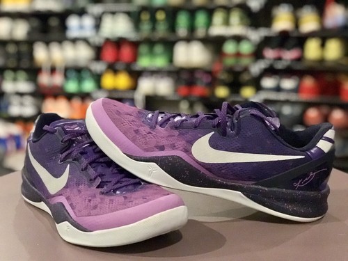 kobe ad roxo