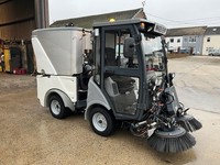HAKO CITYMASTER 600 SWEEPER EX COUNCIL 
