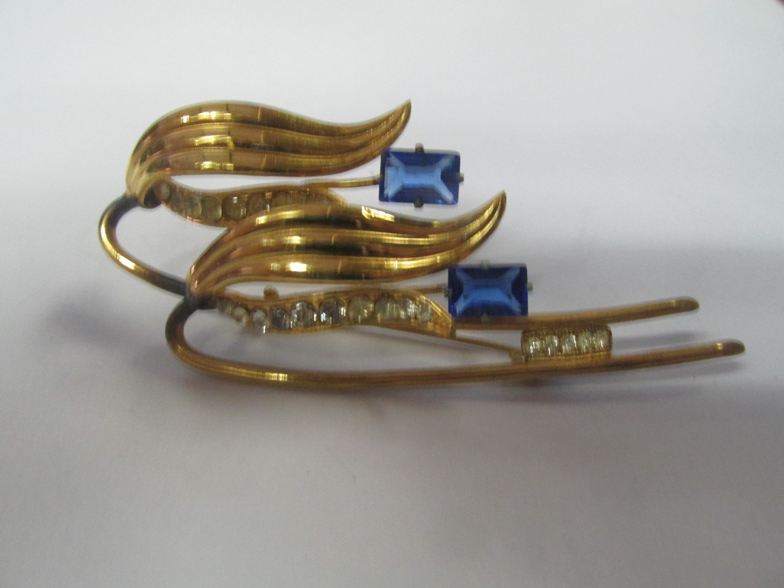 beautiful Vintage Blue Stone & Cz Stones Brooche