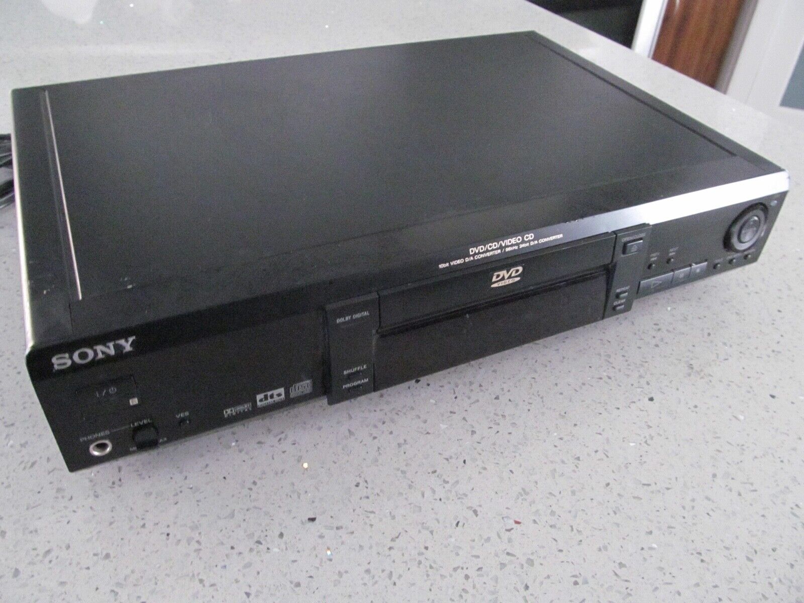CD/ビデオCD/DVDプレーヤー えぐれる DVP-S501D CD/ビデオCD/DVDプレーヤー えぐれる DVP-S501D