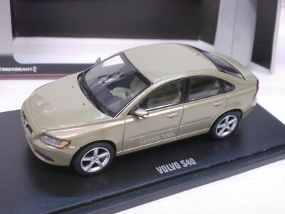MOTORART 1/43 VOLVOS 40 GEKKO GREEN art. 1720