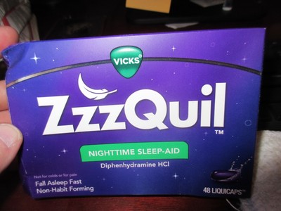 ZzzQuil Nighttime Sleep-Aid Liquicaps 48 Count Box Fast Ship 10/23