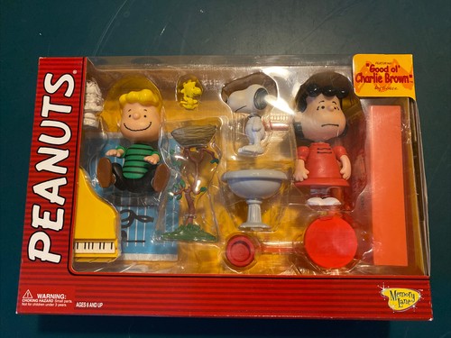 特撮 Peanuts Good Ol&#39; Charlie Brown 3 Pack of Figures Including: Lucy Snoopy and Pig Pen g6bh9ry Peanuts Good Ol' Charlie Brown 3 Pack of Figures Including