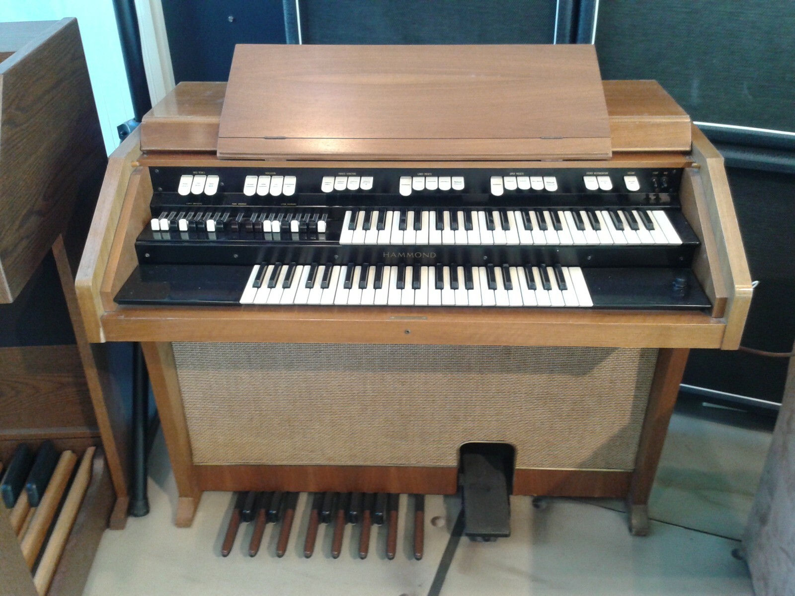 Hammond M100 gebraucht!
