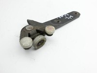 VW Caddy III 2K 10-15 Kombi Führungsrolle für Schiebetür Links Unten VW Caddy III 2K 10-15 19.03.2014 2K0843335A... Vorschau 4