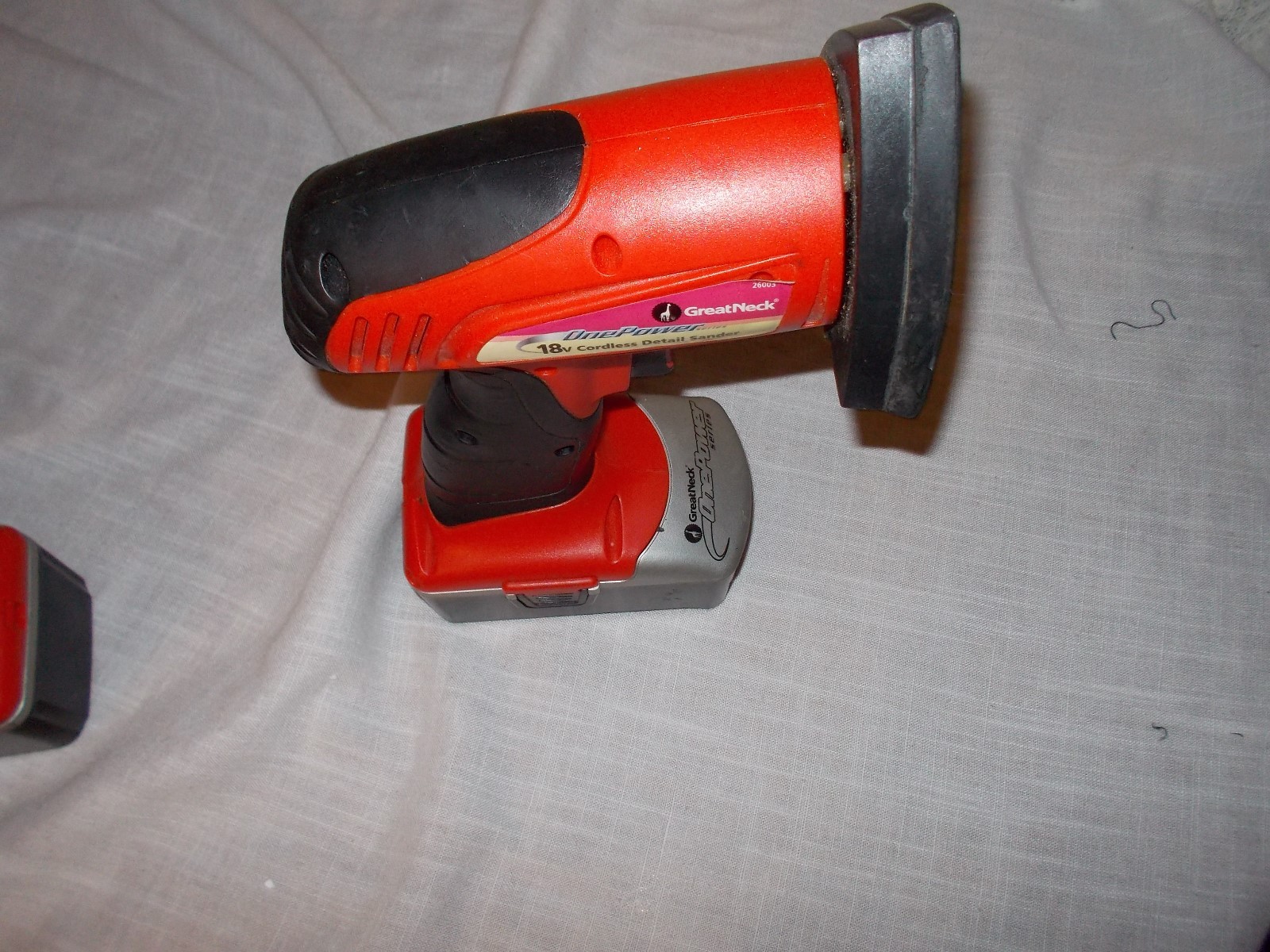 GREAT NECK CORDLESS DETAIL SANDER WITH BATTERY