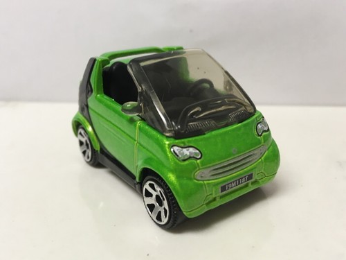 ミニカー Smart Fortwo 1998-2007 Smart Fortwo Coupe Collectible 1/64 Scale Diecast