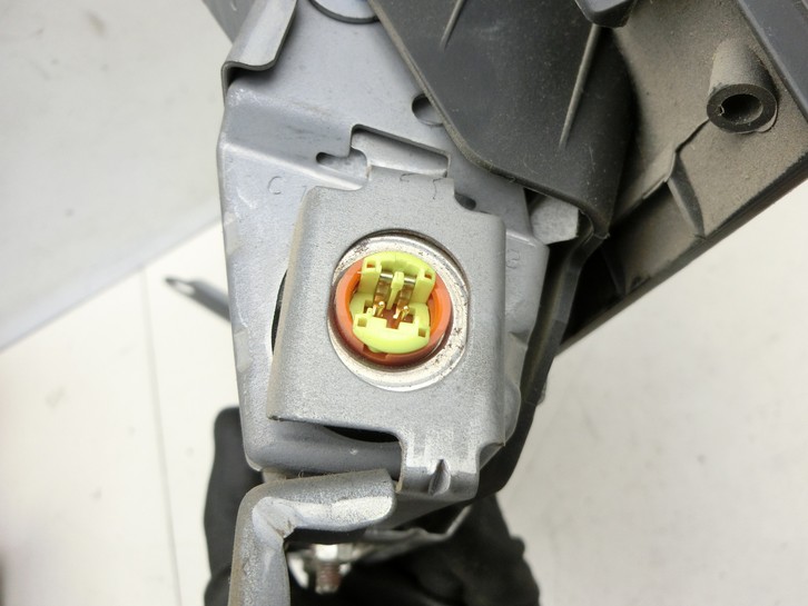 Toyota RAV4 III CA30W 06-13 Verkleidung Airbagabdeckung für Knie Airbag Toyota RAV4 III CA30W 06-13 16.08.2006... Vorschau 5