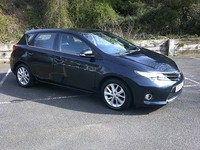 2013 Toyota Auris 1.6 V-Matic Icon 5dr Multidrive S HATCHBACK Petrol Manual