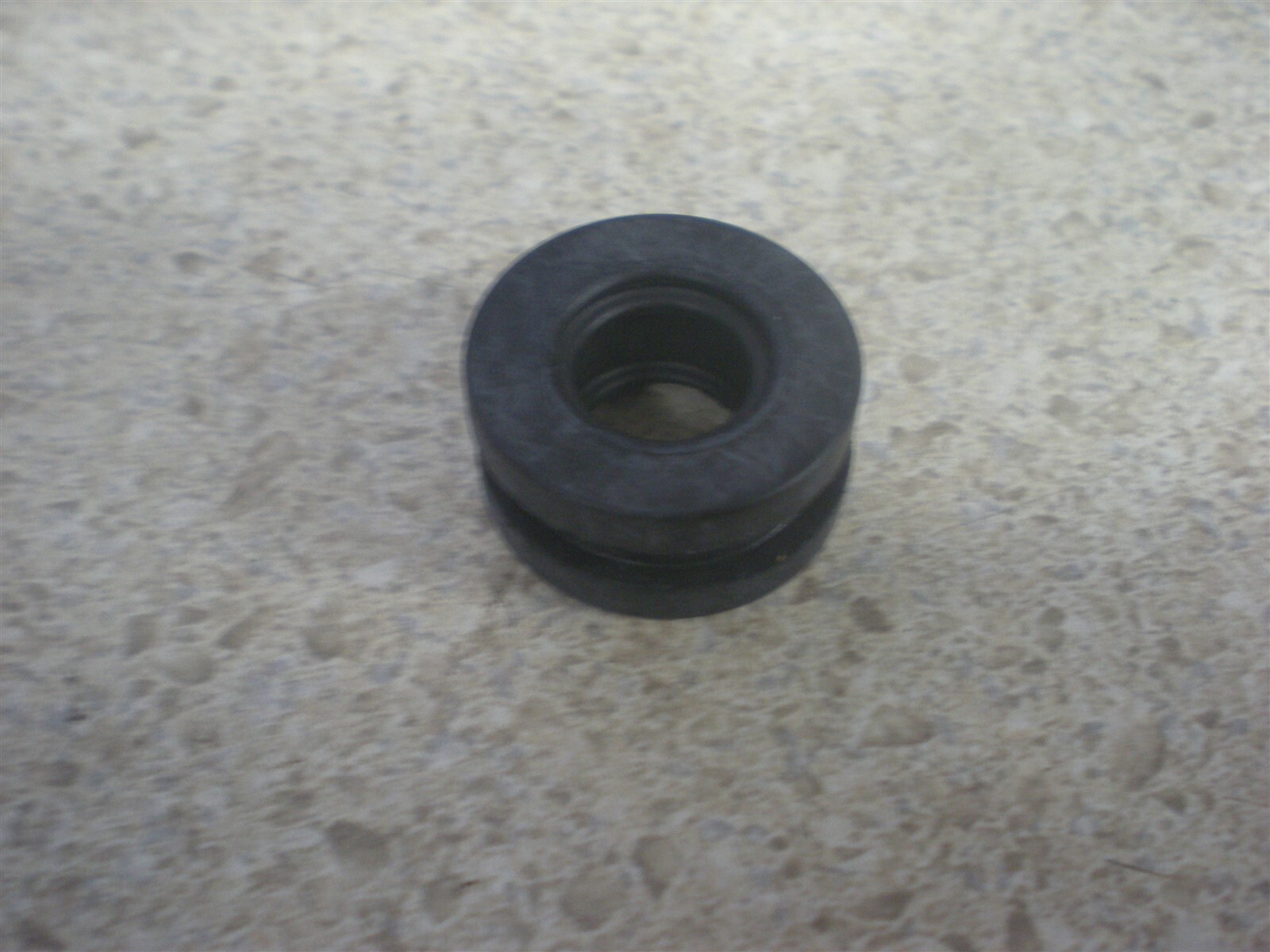 fumページ KAWASAKI ZX600 ZX750 ZX900 AIR INTAKE DUCT RUBBER GROMMET