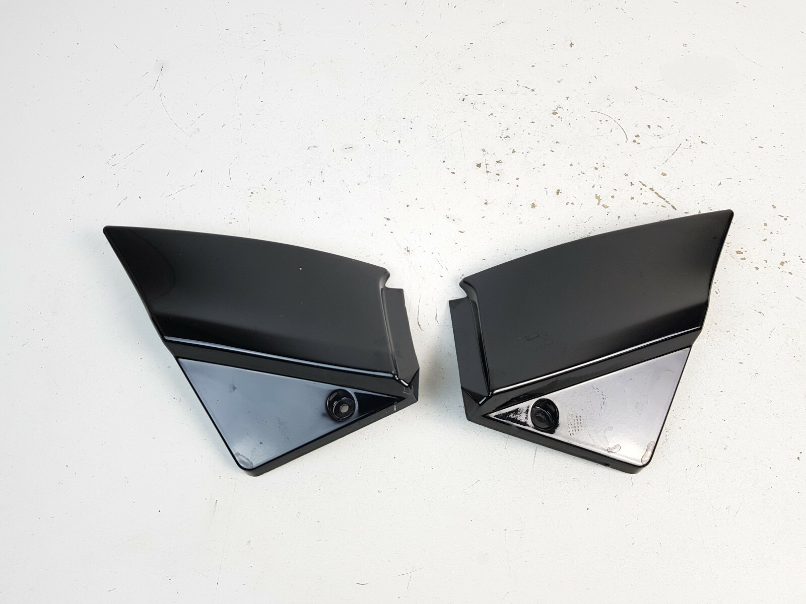 Coppia Coperchio Laterale Serbatoio Benzina YAMAHA YZF 1000 R1 2001 YZFR1 RN04