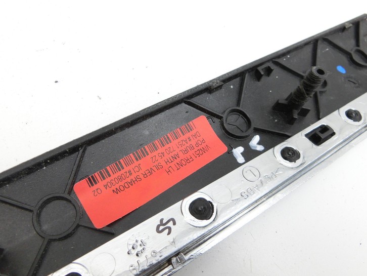 Mercedes W251 R350 10-13  Lang Türleiste Links Vorne Innen Türverkleidung 650 Mercedes W251 R350 10-13 29.03.2011... Vorschau 4