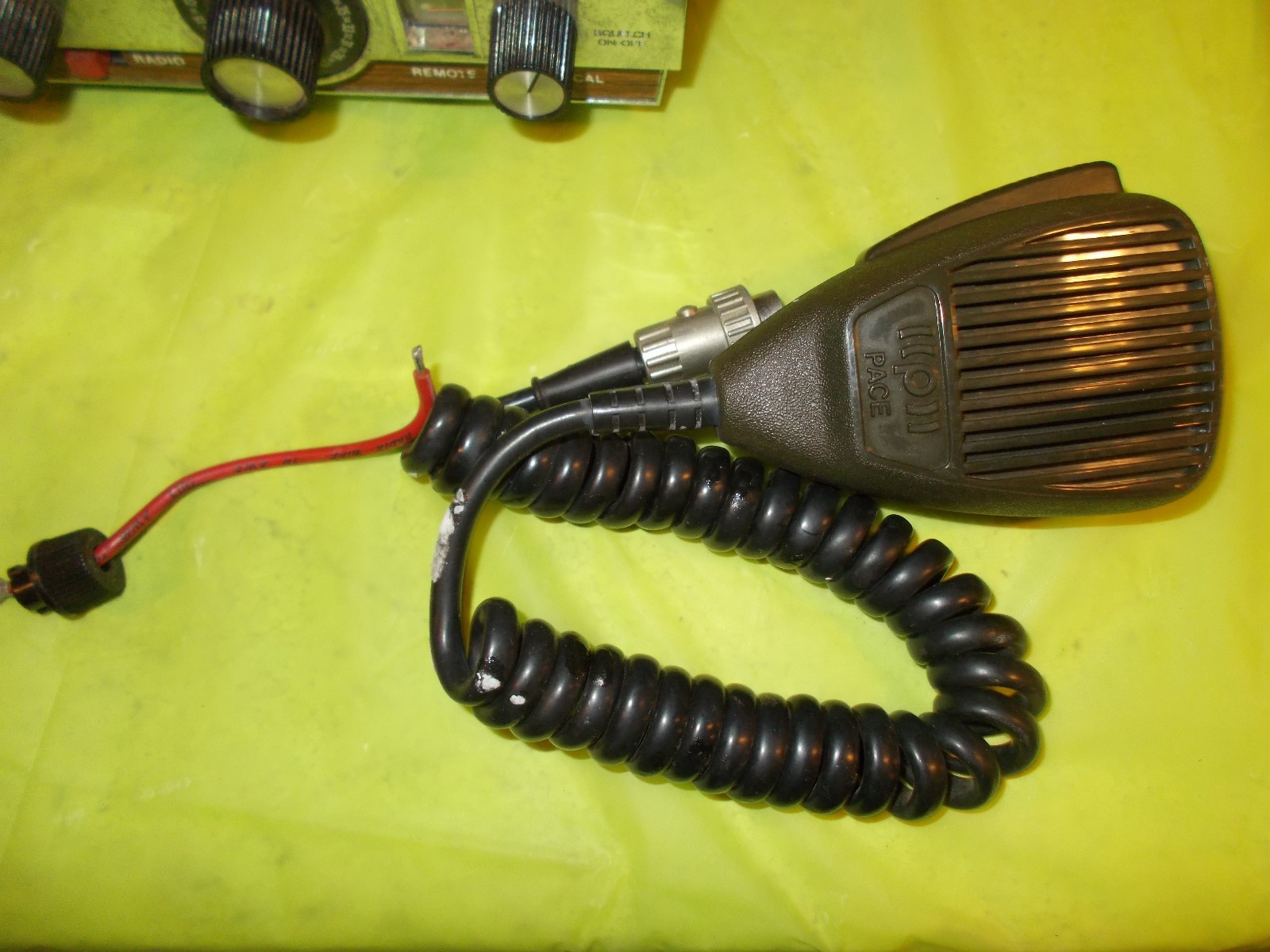 Circa 1970's NEW OLD STOCK PACE 40 CHANNEL CB IN BOX & INSTRUCTIONS! MUST SEE!