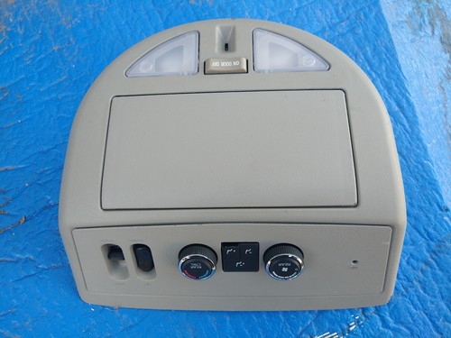ノーラン 2008-2014 Nissan Armada Gray QX56 Roof Map Lamp Overhead