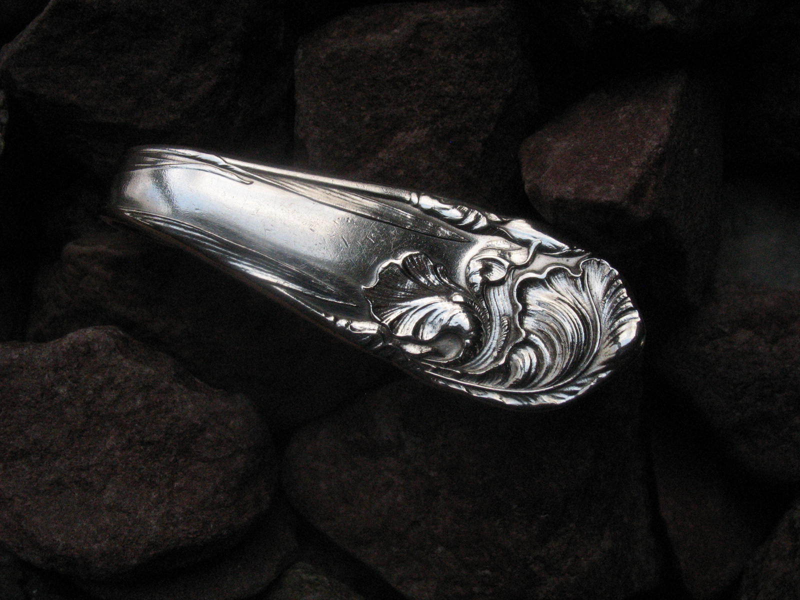 Western Paisley Iris Flower Antique Money Clip MC40