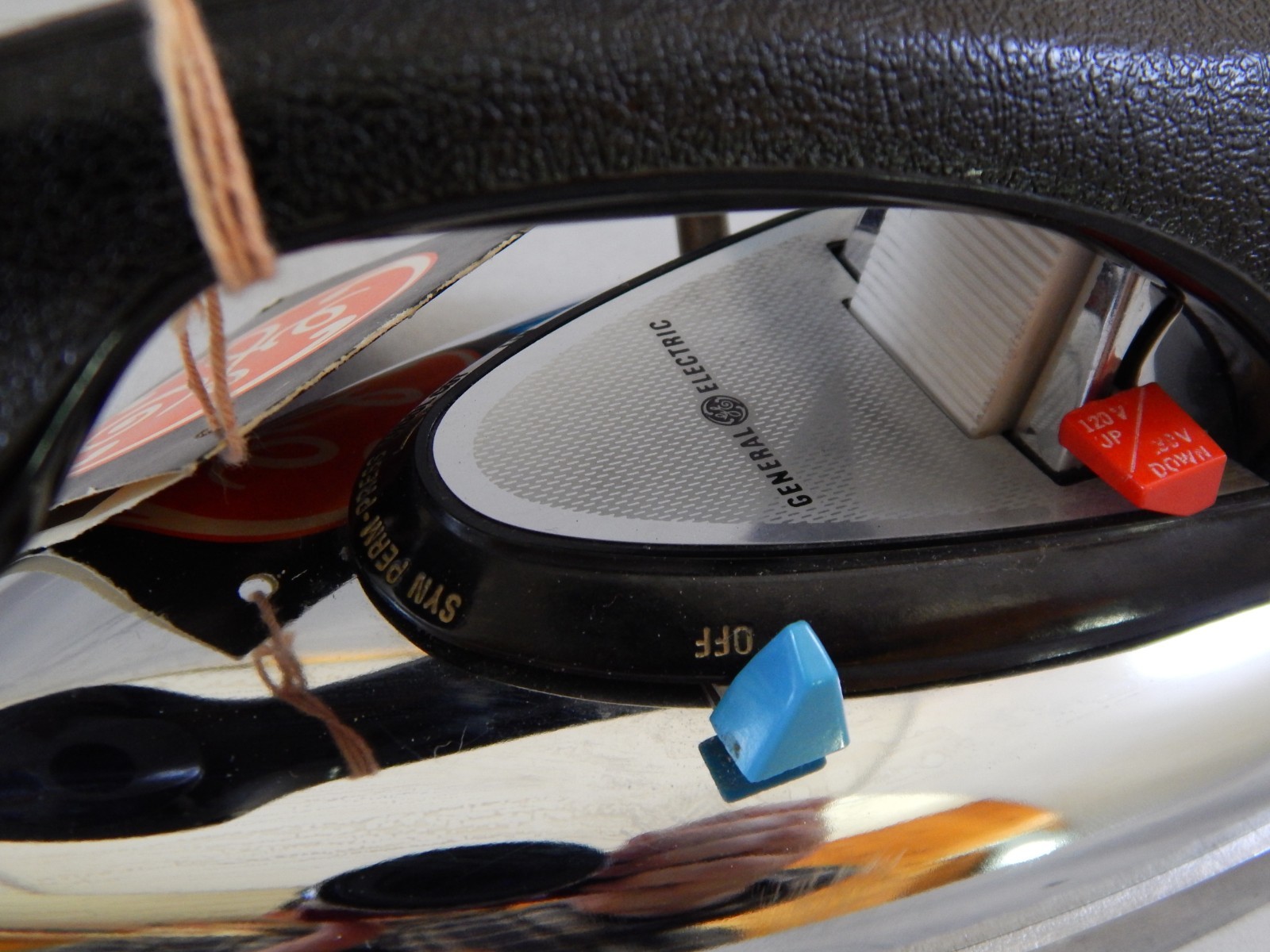 Vintage GE Spray, Steam & Dry Electric Travel Iron Model F49 Tested & Complete