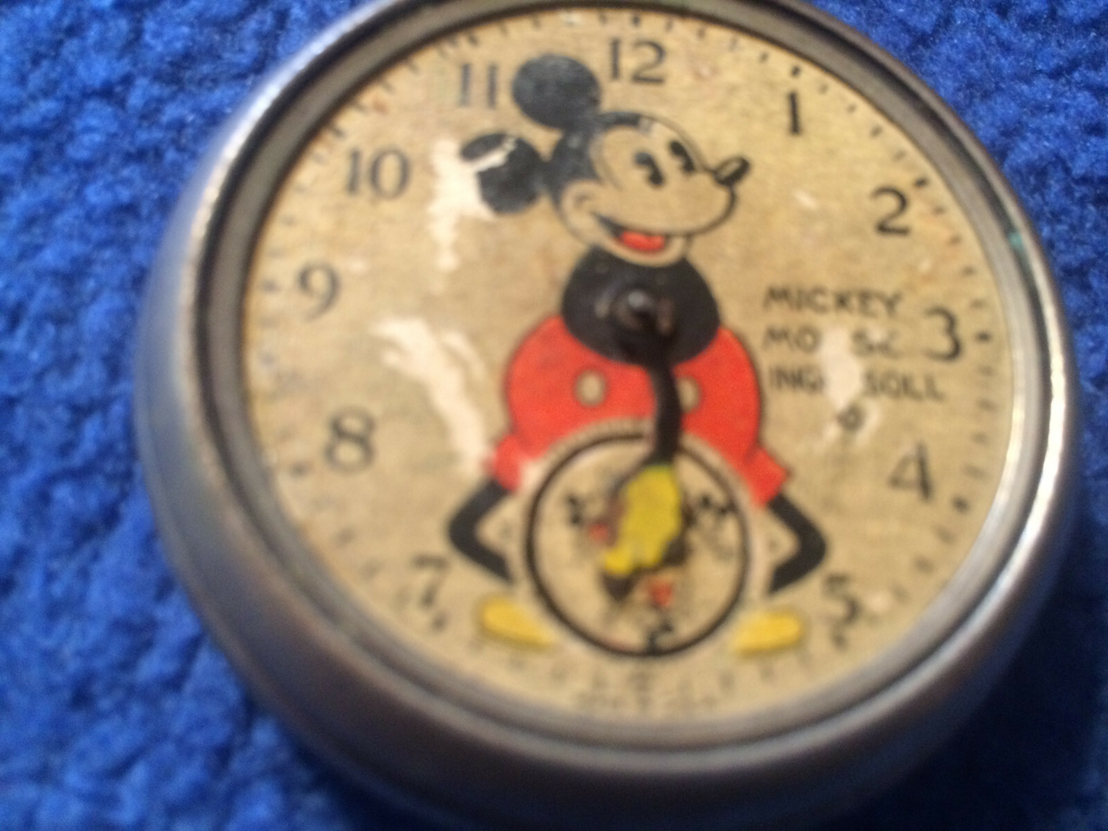VINTAGE MICKEY MOUSE INGERSOLL POCKET WATCH USA