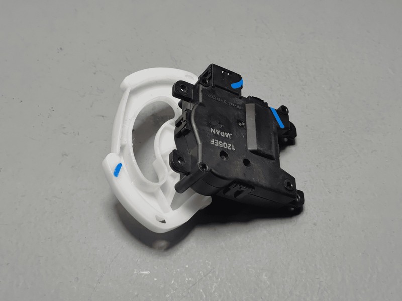 Used 2016-2022 Honda Pilot HVAC Duct Flap Door Vent Blend Actuator Motor OEM