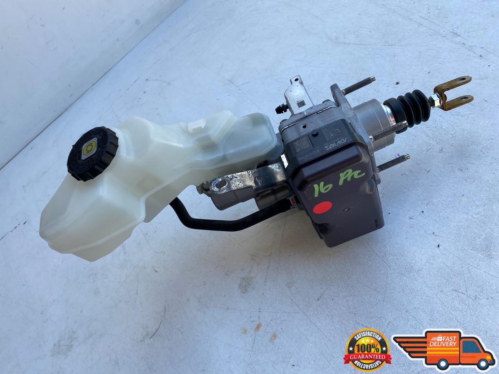 パタリロ　バッジ 2016-2018 TOYOTA PRIUS ANTI-LOCK BRAKE MASTER CYLINDER