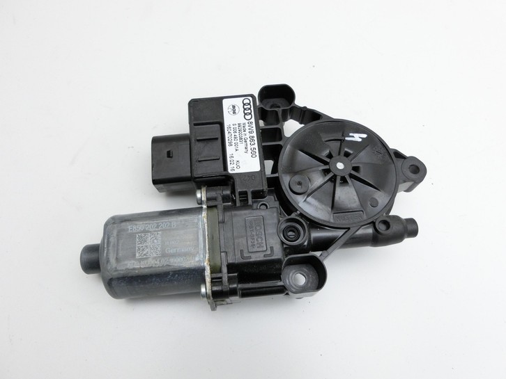 Audi A4 8W B9 15-19 Stellmotor für Kofferraum Laderaumabdeckung Audi A4 8W B9 15-19 05.04.2016 8W9863560... Vorschau 3