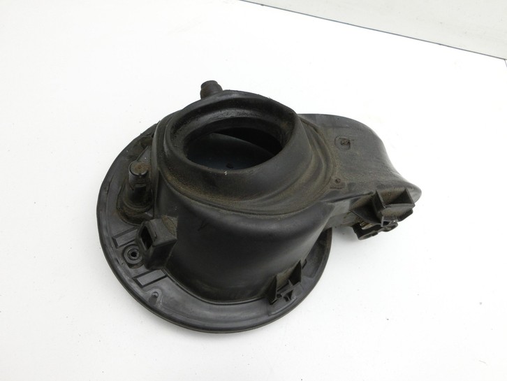 Volvo V40 525 12-16 Tankdeckel Tankklappe 70500 Volvo V40 525 12-16 01.01.2013 31440253 31378635 gebraucht Vorschau 3