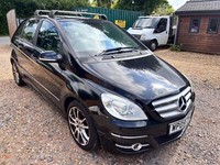 2009 MERCEDES-BENZ B CLASS B180 CDI Sport 5dr CVT Auto