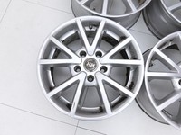 Suzuki Kizashi 09-16 4x Felgen Alufelgen 5X114.3 6.5X16Zoll ET35 Suzuki Kizashi 09-16 20.09.2012 KBA 49126 gebraucht Vorschau 4
