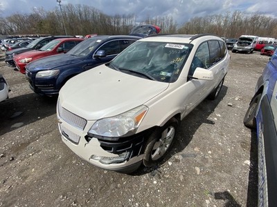 12 CHEVY TRAVERSE Engine Fuse Box Block Assembly