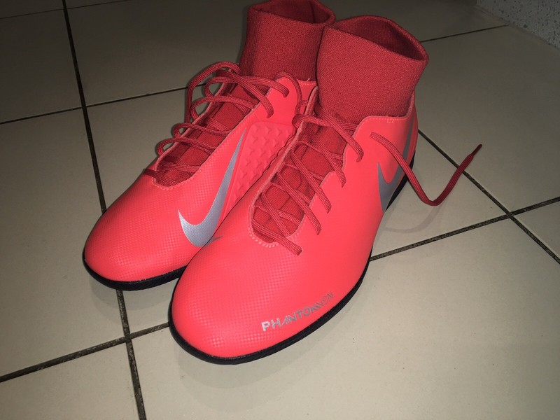 Women's Phantom Football shoes. Nike.com SA
