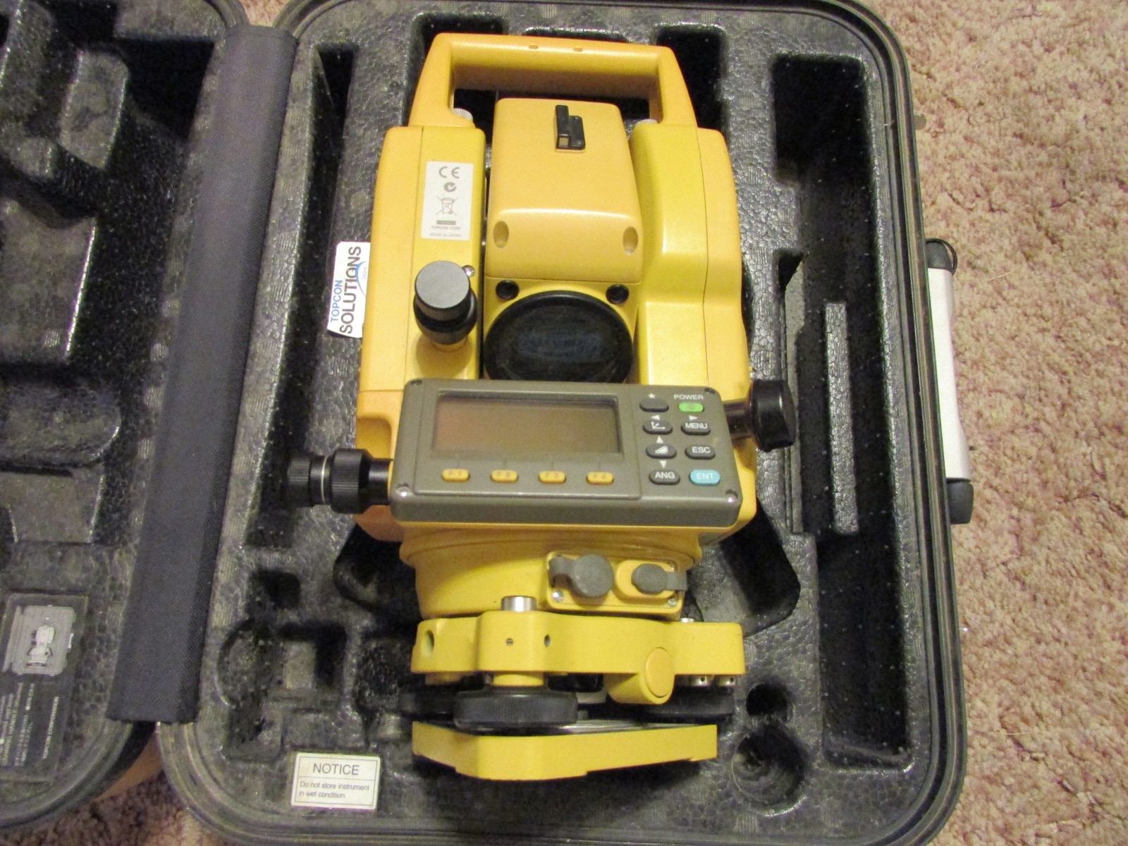 Topcon GTS-230W Total Station Reflectorless Surveying Equipment w Case