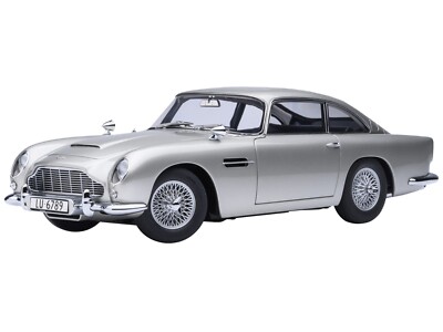 ASTON MARTIN DB5 RHD 007 JAMES BOND ''GOLDFINGER'' 1/18 MODEL CAR BY AUTOART 70296