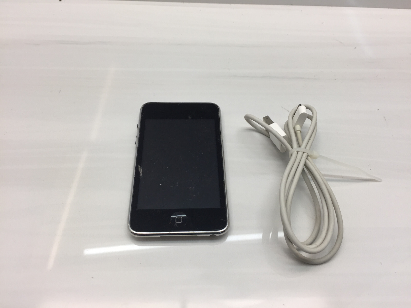 H*社様 iPod APPLE IPOD TOUCH 3RD GEN A1288 32GB BRAND NEW - FACTORY